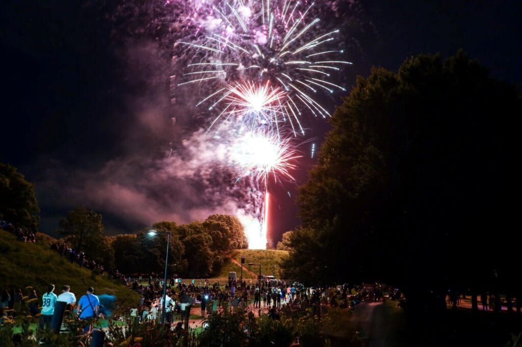 Feuartifice 14juillet parcjeanverlhac grenoble