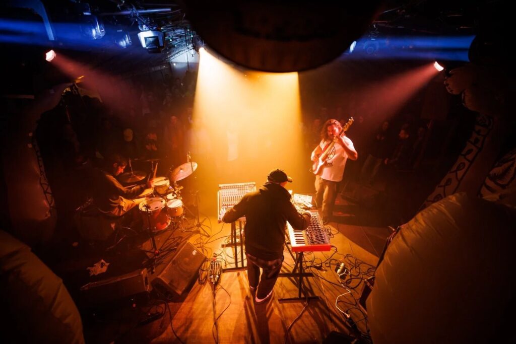 Societe etrange concert grenoble